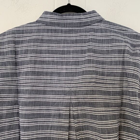 Goodthreads Womens Large Shirt Button Up Chambray Stripes Blue Short Sleeve NEW - Picture 3 of 8